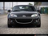 2011 Mazda MX-5 Miata photo 2