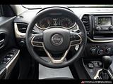 2017 Jeep Cherokee photo 14