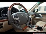 2013 Toyota Land Cruiser photo 13