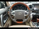 2013 Toyota Land Cruiser photo 14