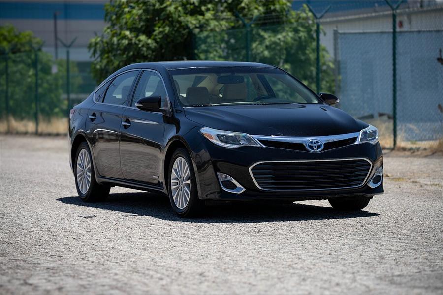 2013 Toyota Avalon Hybrid