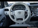 2014 Toyota Sienna photo 14