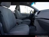 2014 Toyota Sienna photo 17
