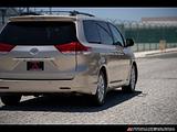 2013 Toyota Sienna photo 10