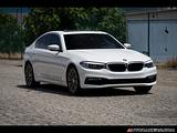2017 BMW 5-Series photo 1