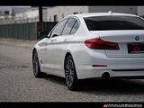 2017 BMW 5-Series photo 9