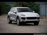 2016 Porsche Cayenne photo 1