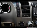 2015 Toyota Sequoia photo 25