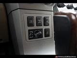 2015 Toyota Sequoia photo 26