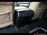 2015 Toyota Sequoia photo 28