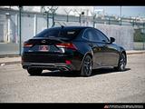 2018 Lexus IS photo 6