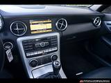 2012 Mercedes-Benz SLK photo 18